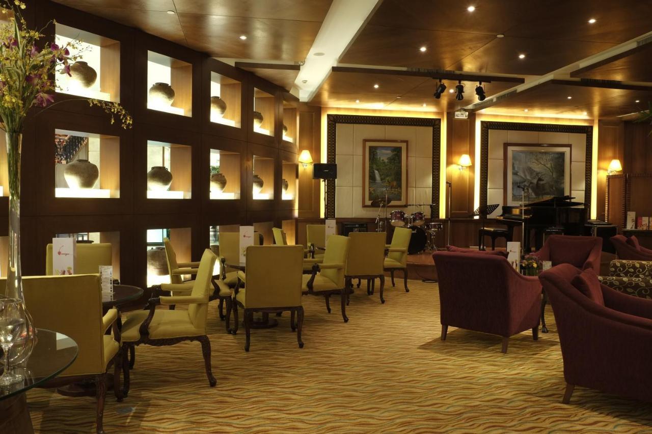 Marco Polo Plaza Cebu Ξενοδοχείο Εξωτερικό φωτογραφία The lounge at the airport