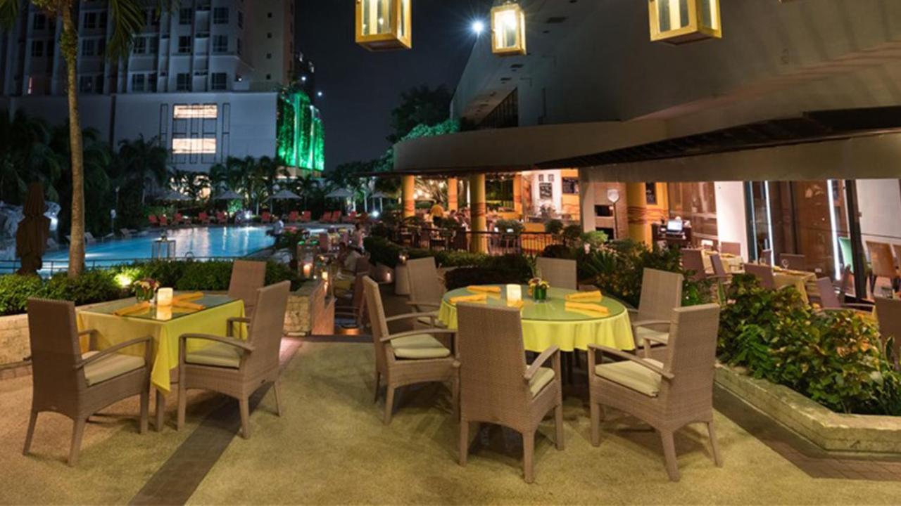 Marco Polo Plaza Cebu Ξενοδοχείο Εξωτερικό φωτογραφία The Pool Bar