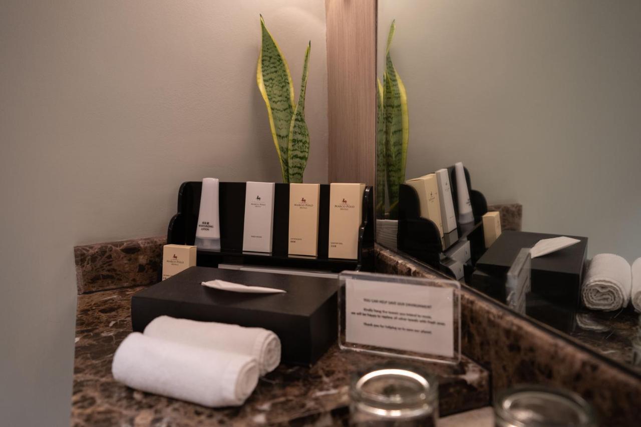 Marco Polo Plaza Cebu Ξενοδοχείο Εξωτερικό φωτογραφία Amenities in a hotel bathroom